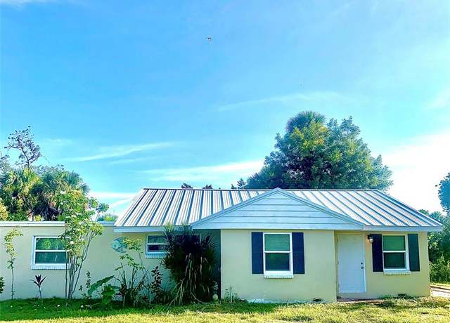 Property at 1764 W Midway Rd, Fort Pierce, FL 34981, 2 beds, 2 baths