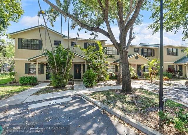Property at 492 Westree Ln, Plantation, FL 33324, 2 beds, 2.5 baths