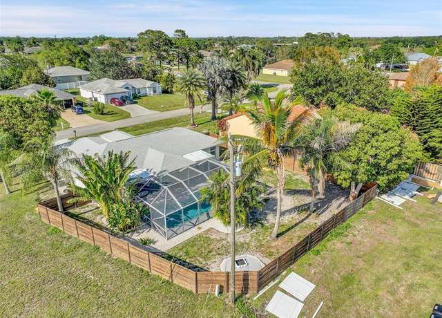 Property at 326 SW Covington Rd, Port St. Lucie, FL 34953, 3 beds, 2 baths