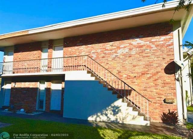 Property at 18606 Bobolink Dr #18606, Hialeah, FL 33015, 2 beds, 3 baths