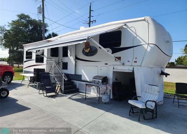 Property at 5684 SE 67th Ave, Okeechobee, FL 34974, 1 bed, 1 bath