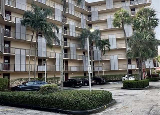 Property at 3301 N Country Club Dr #506, Miami, FL 33180, 1 bed, 1 bath