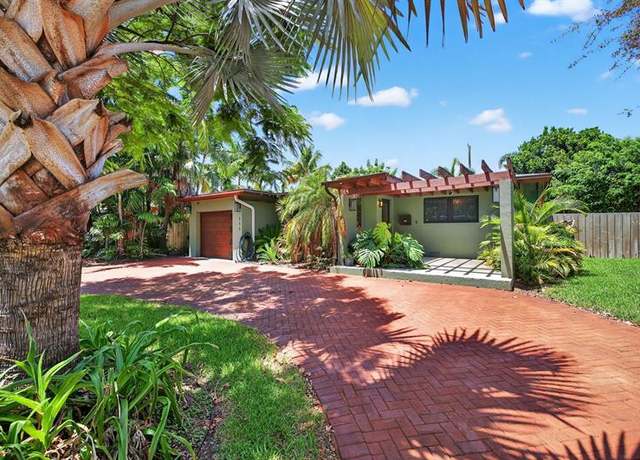Property at 111 NE 16th Ct, Fort Lauderdale, FL 33305, 3 beds, 2 baths