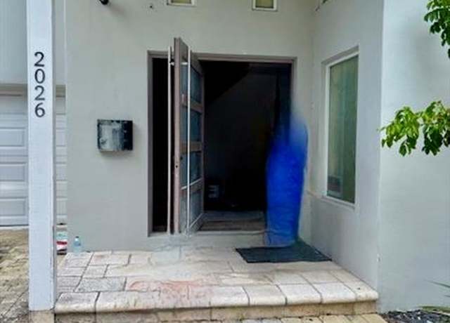 Property at 2026 NE 32nd Ave, Fort Lauderdale, FL 33305, 4 beds, 4 baths