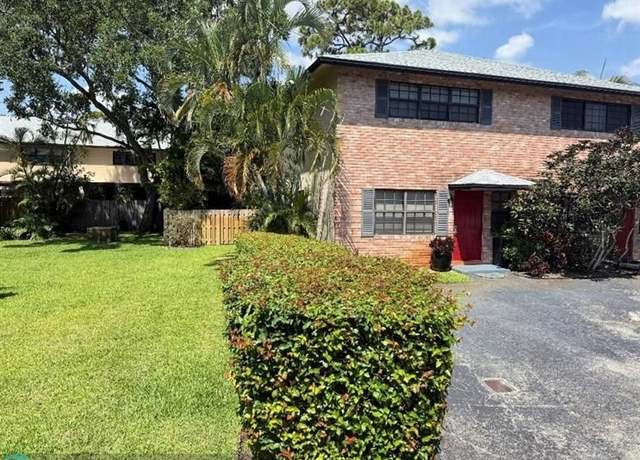 Property at 2113 NE 11th Ave #2113, Wilton Manors, FL 33305, 2 beds, 2.5 baths