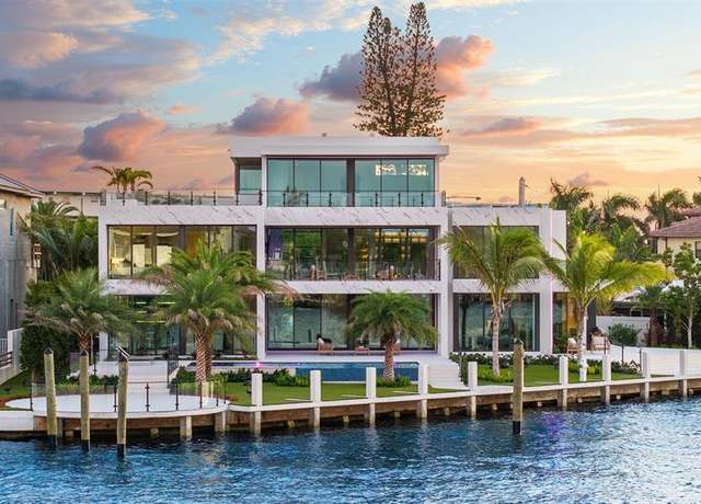 Property at 1555 SE 14th Ct, Deerfield Beach, FL 33441, 6 beds, 7 baths