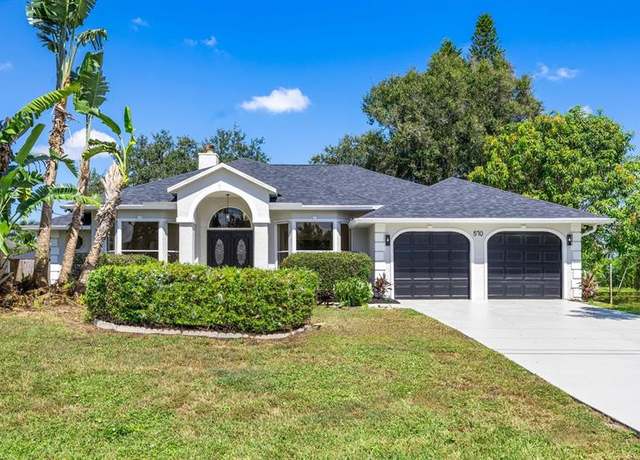 Property at 570 SE Nome Dr, Port St. Lucie, FL 34984, 4 beds, 3 baths