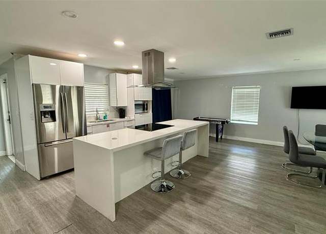 Property at 8231 SW 9th St, North Lauderdale, FL 33068, 4 beds, 3 baths
