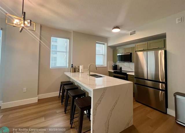 Property at 7280 SW 90th St #401, Miami, FL 33156, 2 beds, 2 baths