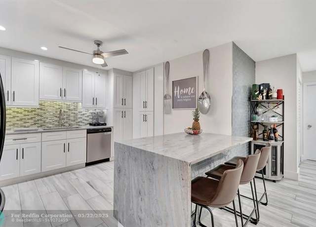 Property at 8051 Ambach Way Unit 25-B, Hypoluxo, FL 33462, 2 beds, 2 baths