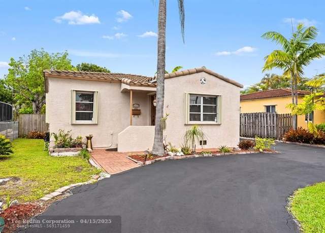 Property at 1340 Adams St, Hollywood, FL 33019, 2 beds, 1 bath