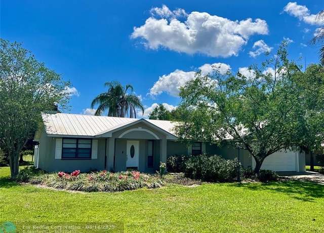 Property at 352 SW 85th Ave, Okeechobee, FL 34974, 3 beds, 2 baths