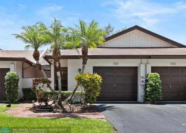Property at 9240 NW 60th St #9240, Tamarac, FL 33321, 2 beds, 2 baths