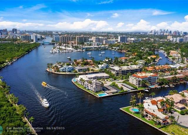 Property at 2806 NE 15th St, Fort Lauderdale, FL 33304, 3 beds, 3 baths