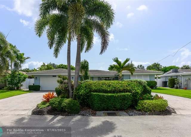 Property at 4040 NE 17 Ave, Oakland Park, FL 33334, 3 beds, 3 baths