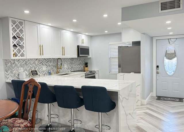 Property at 7300 NW 5th Pl #103, Margate, FL 33063, 2 beds, 2 baths