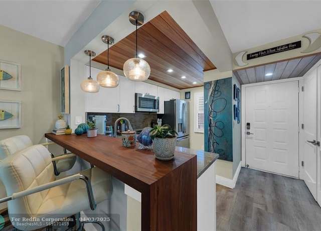 Property at 2228 N Cypress Bend Dr #204, Pompano Beach, FL 33069, 2 beds, 2 baths