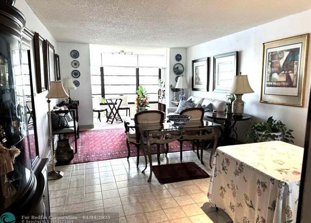 Property at 10303 Sunrise Lakes Blvd #201, Sunrise, FL 33322, 1 bed, 1.5 baths