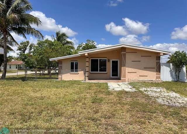 Property at 17150 NE 4th Pl, North Miami Beach, FL 33162, 3 beds, 1 bath