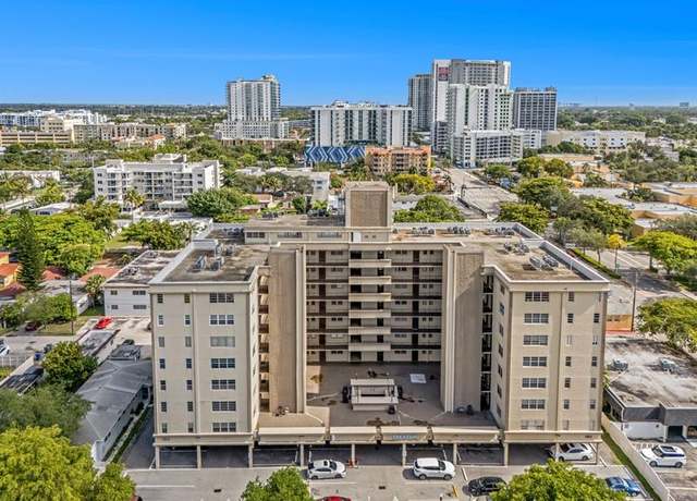 Property at 1811 Jefferson St #203, Hollywood, FL 33020, 1 bed, 1.5 baths