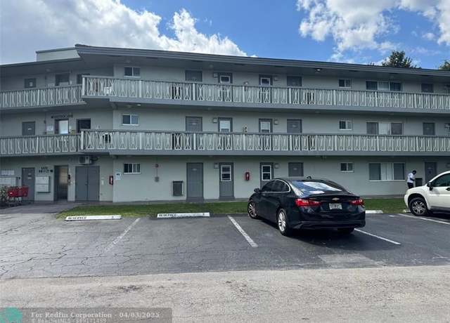 Property at 5420 NW 11 St #202, Plantation, FL 33313, 2 beds, 2 baths