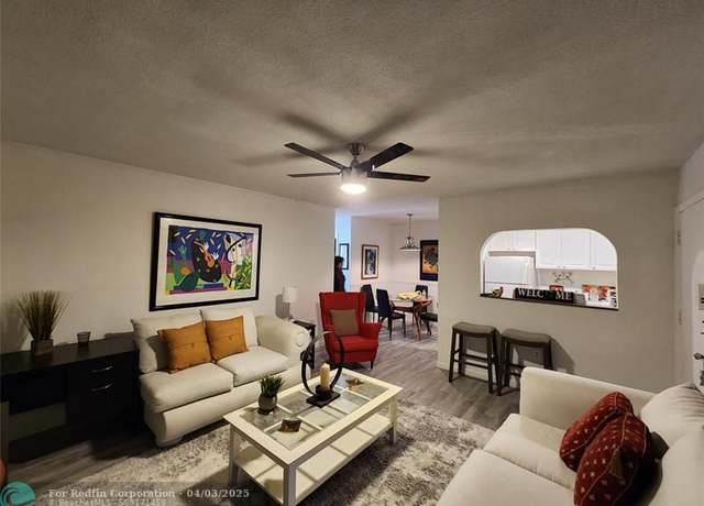 Property at 17090 NE 14th Ave #211, North Miami Beach, FL 33162, 1 bed, 1 bath