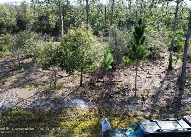 Property at 8356 Mantua Dr, FL 33872