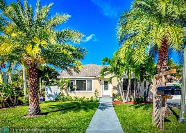Property at 141 Rutland Blvd, West Palm Beach, FL 33405, 5 beds, 3 baths