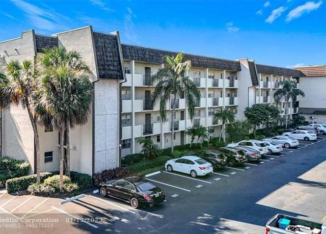 Property at 6200 NW 44th St #305, Lauderhill, FL 33319, 2 beds, 2 baths