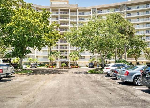 Property at 3507 Oaks Way #704, Pompano Beach, FL 33069, 3 beds, 2.5 baths