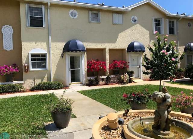 Property at 209 Waterside Dr #209, Hypoluxo, FL 33462, 2 beds, 2.5 baths