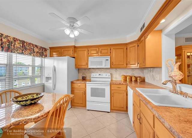 Property at 2901 Victoria Cir Unit E3, Coconut Creek, FL 33066, 2 beds, 2 baths