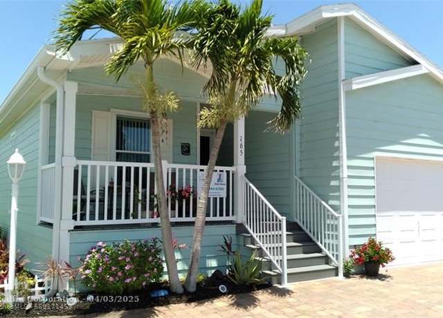 Property at 165 Flora Ln, Vero Beach, FL 32960, 2 beds, 2 baths