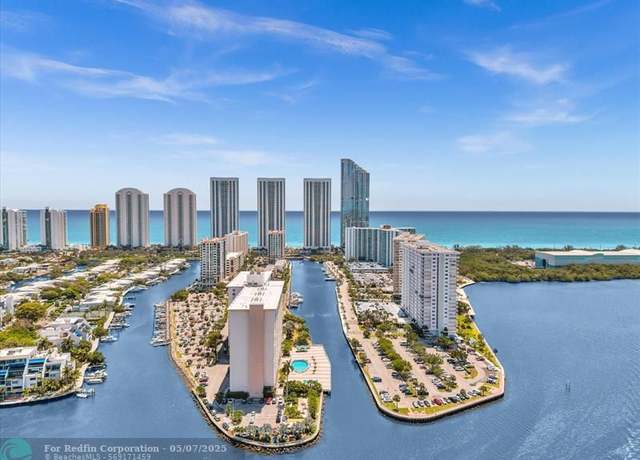 Property at 300 Bayview Dr #811, Sunny Isles Beach, FL 33160, 1 bed, 1.5 baths