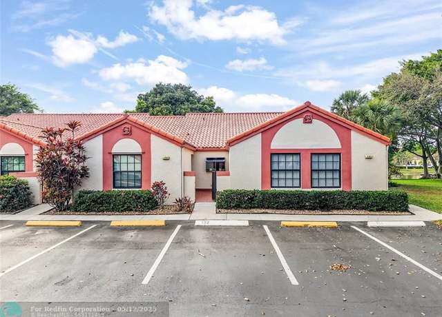 Property at 132 Centennial Ct, Deerfield Beach, FL 33442, 2 beds, 2 baths