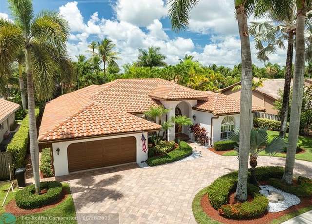 Property at 10948 NW 5th Ct, Plantation, FL 33324, 5 beds, 3.5 baths