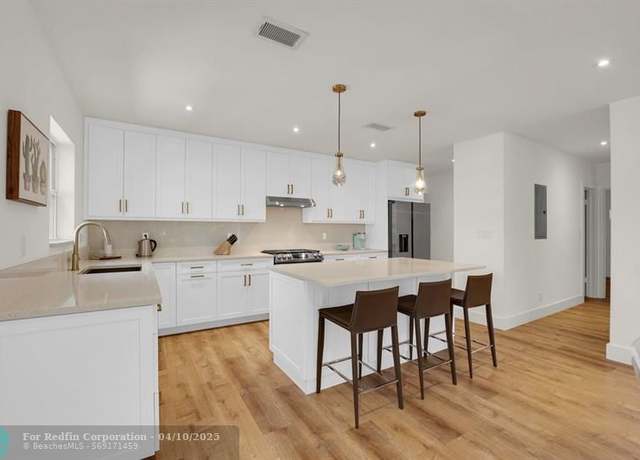 Property at 1406 NE 16th Ter, Fort Lauderdale, FL 33304, 4 beds, 2 baths