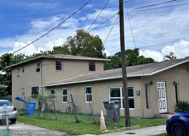 Property at 4429 SW 21st St, West Park, FL 33023, 8 beds, 3 baths
