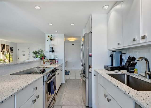 Property at 2841 N Ocean Blvd #1009, Fort Lauderdale, FL 33308, 2 beds, 2 baths