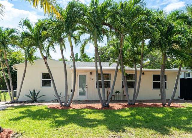 Property at 15 SE 13th Ave, Pompano Beach, FL 33060, 3 beds, 3 baths