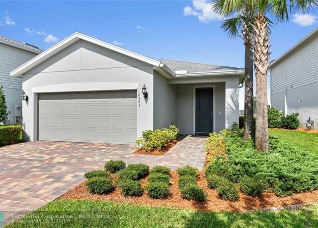 Property at 10581 SW Captiva Dr, Port St. Lucie, FL 34987, 3 beds, 2 baths
