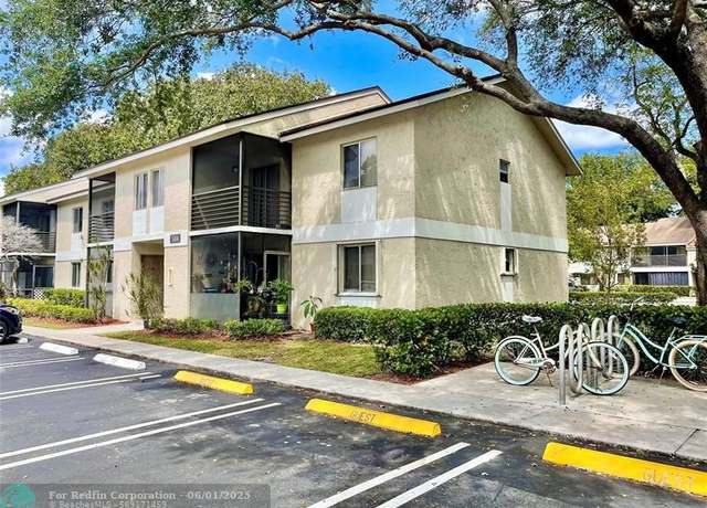 Property at 504 Gardens Dr #203, Pompano Beach, FL 33069, 2 beds, 1 bath