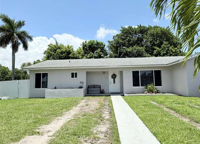Property at 11121 SW 163rd St, Miami, FL 33157, 3 beds, 2 baths