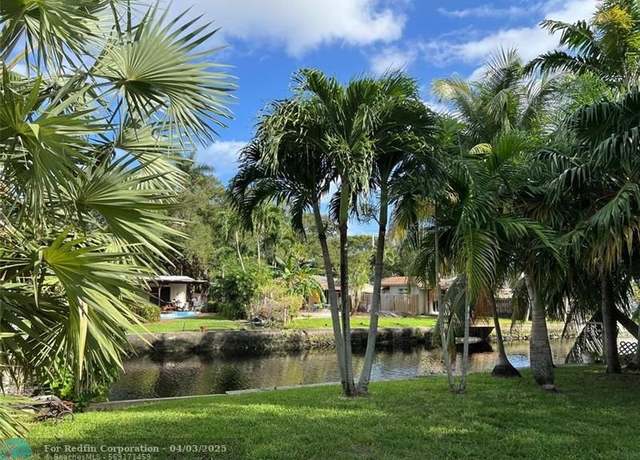 Property at 808 SW 8th Ter, Fort Lauderdale, FL 33315