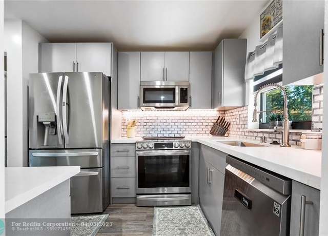 Property at 10123 Sunrise Lakes Blvd #307, Sunrise, FL 33322, 1 bed, 1.5 baths