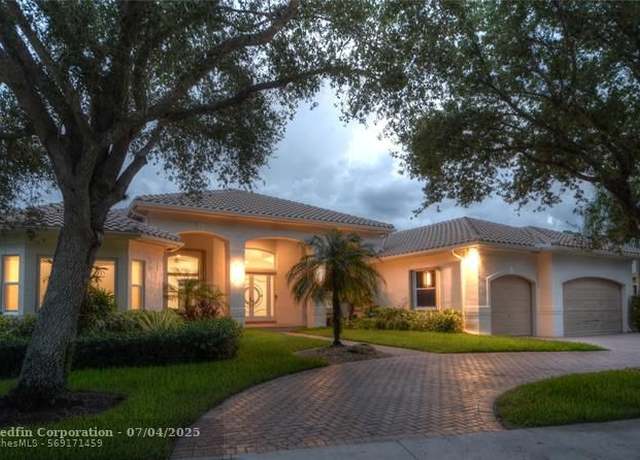 Property at 13846 SW 40th St, Davie, FL 33330, 5 beds, 4 baths