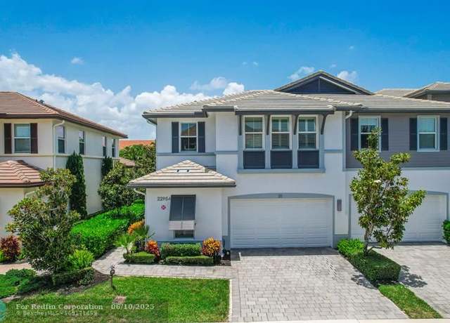 Property at 22954 Clear Echo Dr #31, Boca Raton, FL 33433, 4 beds, 3.5 baths