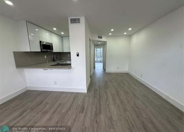 Property at 9061 Sunrise Lakes Blvd #212, Sunrise, FL 33322, 1 bed, 1 bath