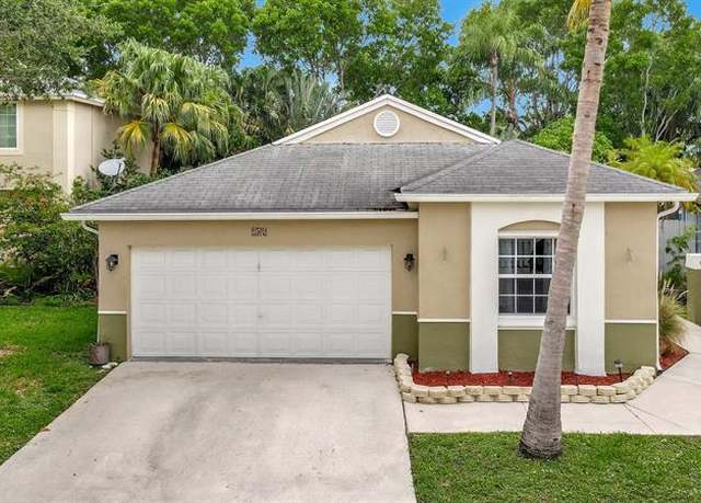 Property at 134 E Riverbend Dr, Sunrise, FL 33326, 3 beds, 2 baths