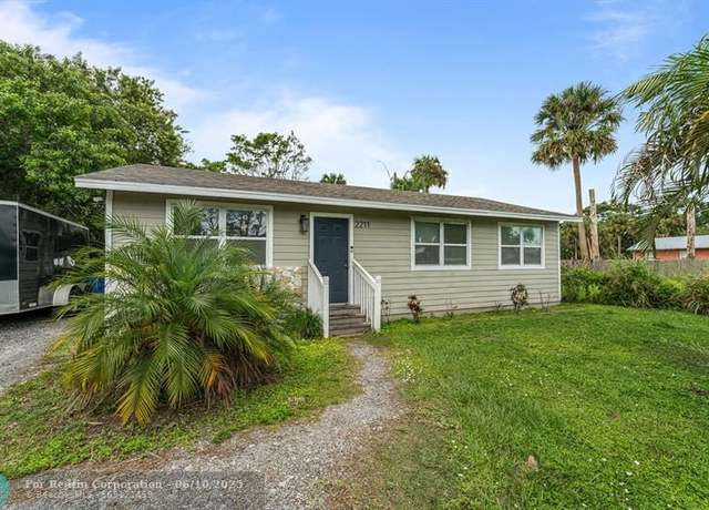 Property at 2211 N 44th St, Fort Pierce, FL 34946, 4 beds, 2 baths